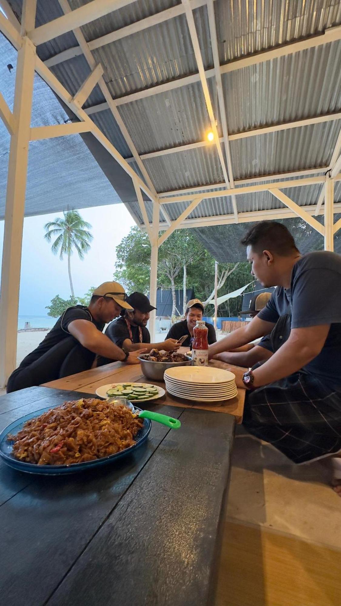 Juita Glamping Perhentian Island Hotel Kampung Kuala Besut ภายนอก รูปภาพ